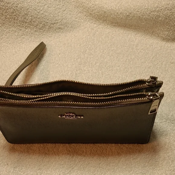 Coach Grey Ombre Double Zippered Textured Leather Wristlet - Picture 2 of 8